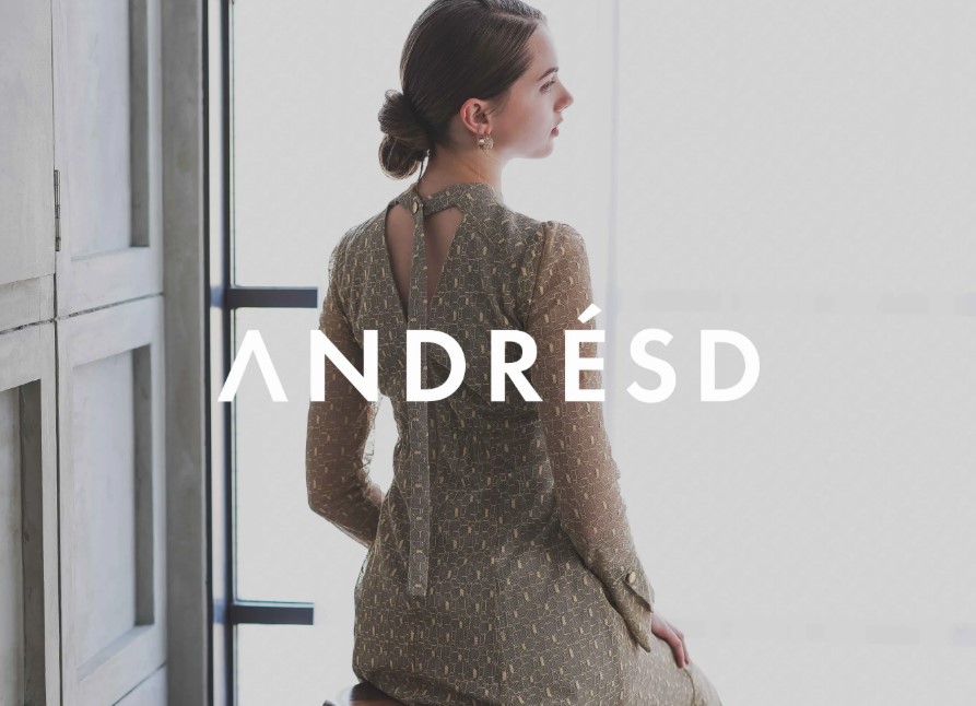 アンドレスド ドレス