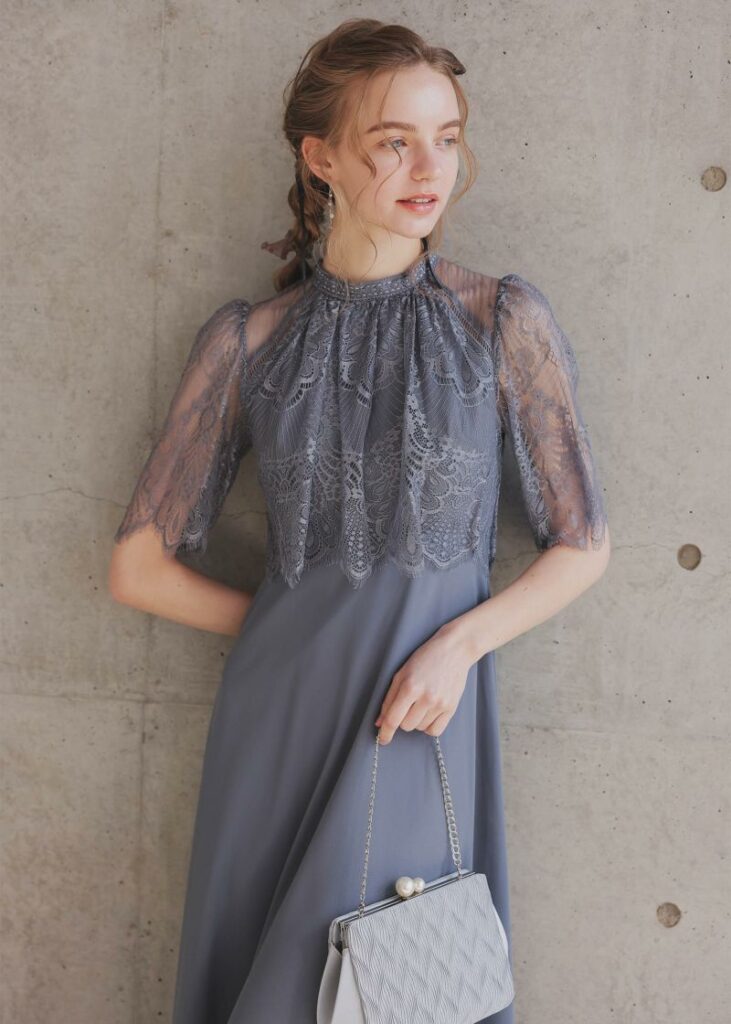 DorryDoll プチハイネックフレアレーススリーブフィッシュテールワンピース