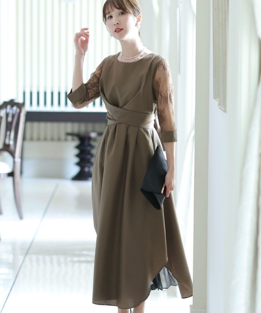 PourVous バックプリーツ&レースリボンドレス